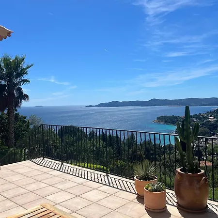 La Bastide D'aiguebelle * Ле-Лаванду